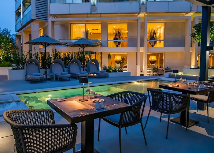 Divani Apollon Suites