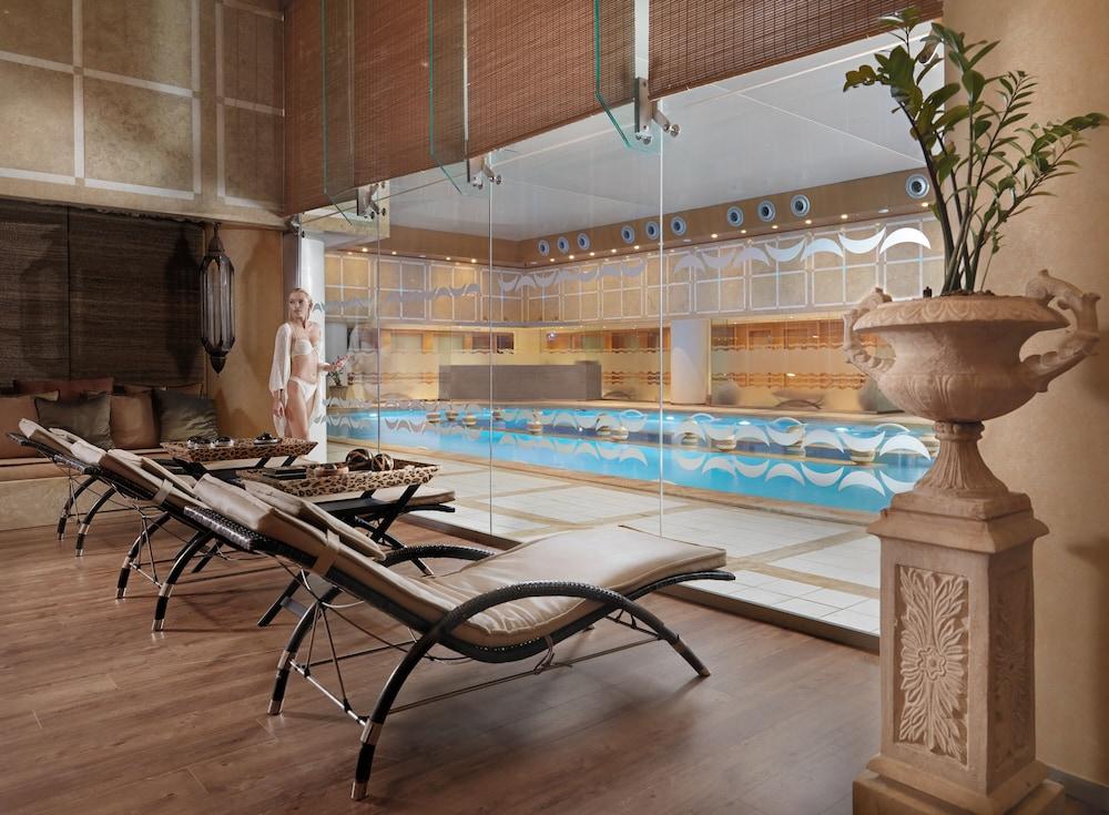 Divani Apollon 5*